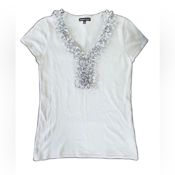 Adrienne Vittadini Tops - Adrienne Vittadini Minimal Raffle detail V-Neck Top